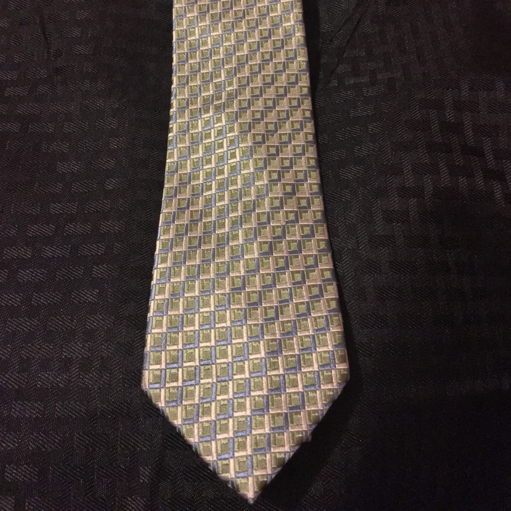 Geoffrey Beene tie
